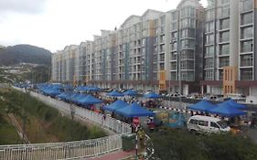 Mariana Barrington Square Goldenhills Pasar Malam Cameron Highlands